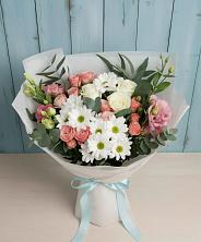 Букет цветов из:  Розы, Лизиантусы и Хризантемы в Рождественском