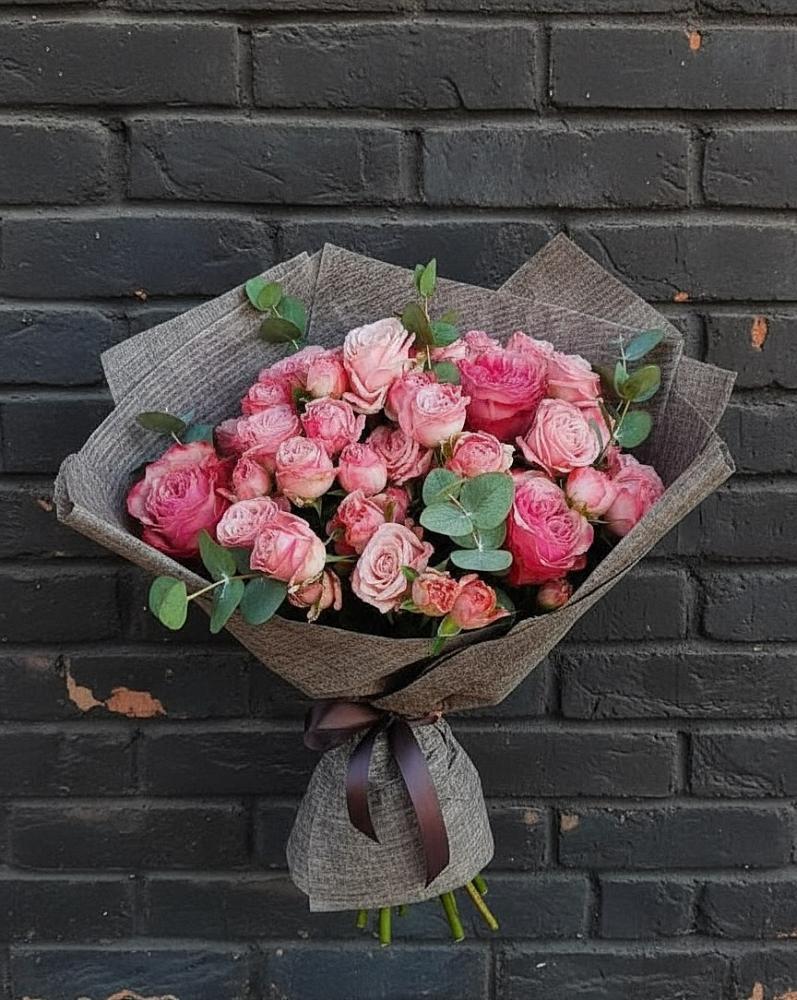 Букет цветов из: Розы в Рождественском