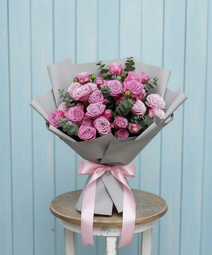 Букет цветов из: Розы в Рождественском