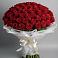 Букет 101 Красная роза Блэк Мэджик в Рождественском