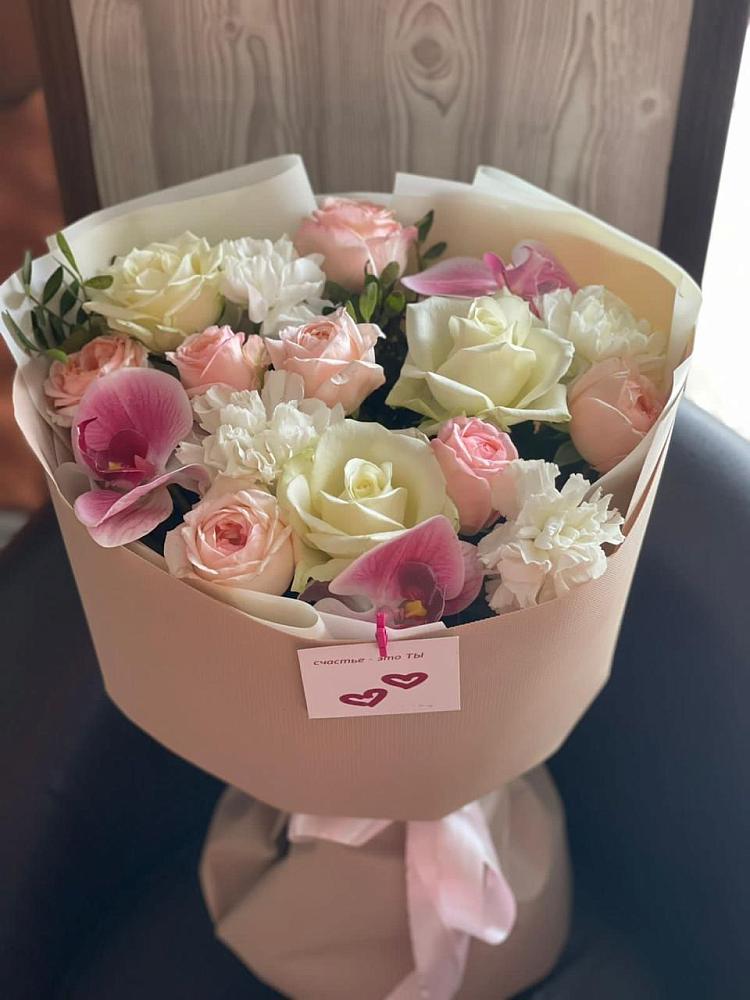 Букет цветов из: Орхидеи, Розы и Гвоздики в Рождественском