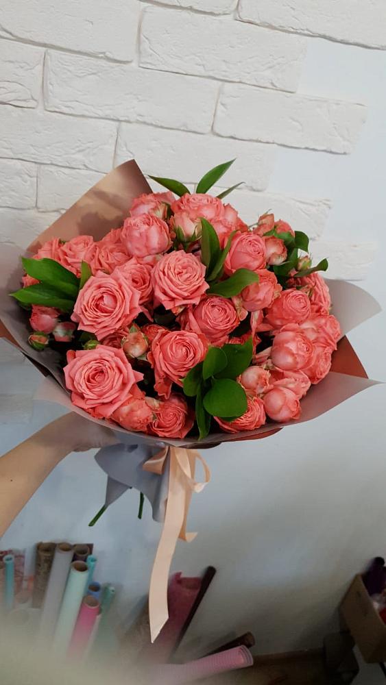 Букет цветов из: Розы в Рождественском