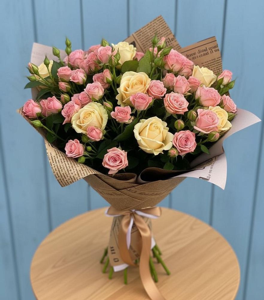 Букет цветов из: Розы в Рождественском