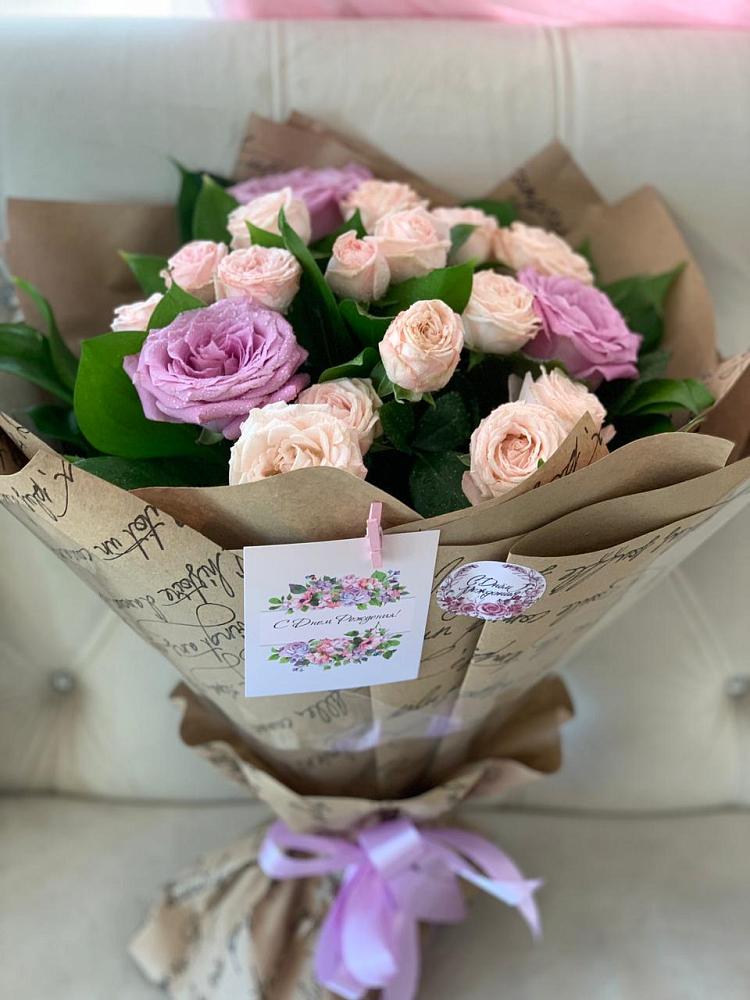 Букет цветов из: Розы в Рождественском