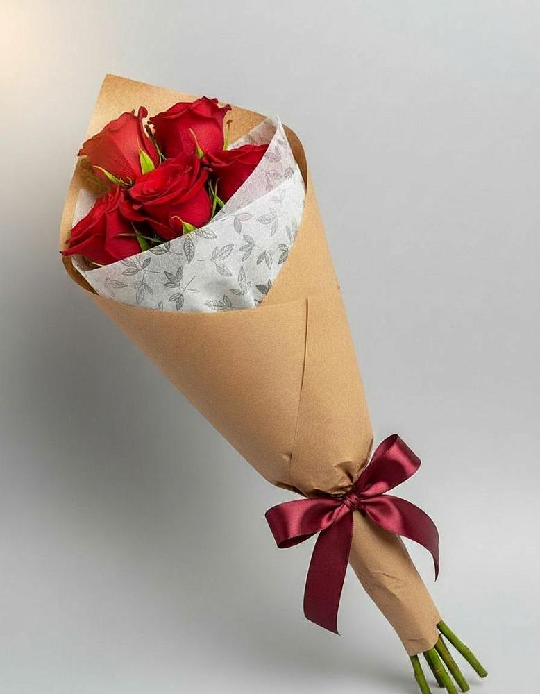 Букет цветов из: Розы в Рождественском