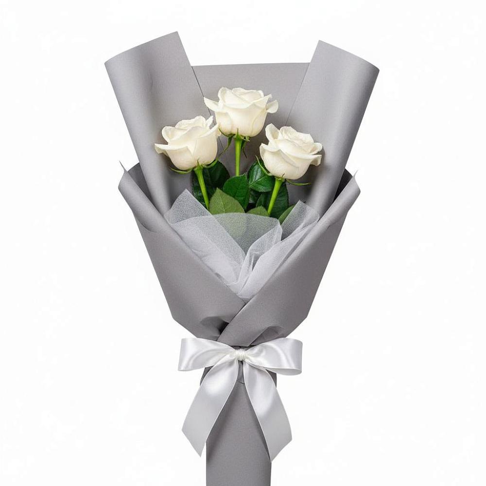 Букет 3 белые розы в Рождественском