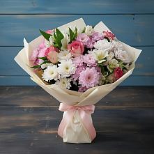 Букет цветов из:  Хризантемы, Альстромерии и Розы в Рождественском