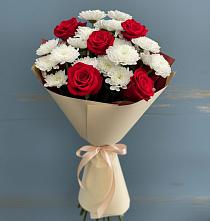 Букет цветов из:  Розы и Хризантемы #REPLACE_PRED# Рождественском