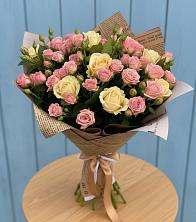 Букет цветов из:  Розы в Рождественском