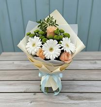 Букет цветов из:  Герберы, Розы и Хризантемы в Рождественском