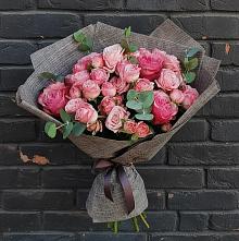 Букет цветов из:  Розы в Рождественском